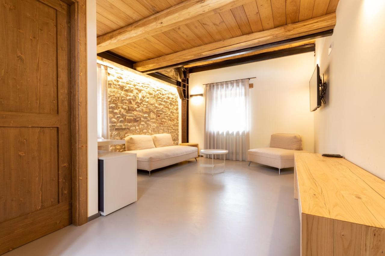Borgotufi Albergo Diffuso Castel del Giudice Esterno foto