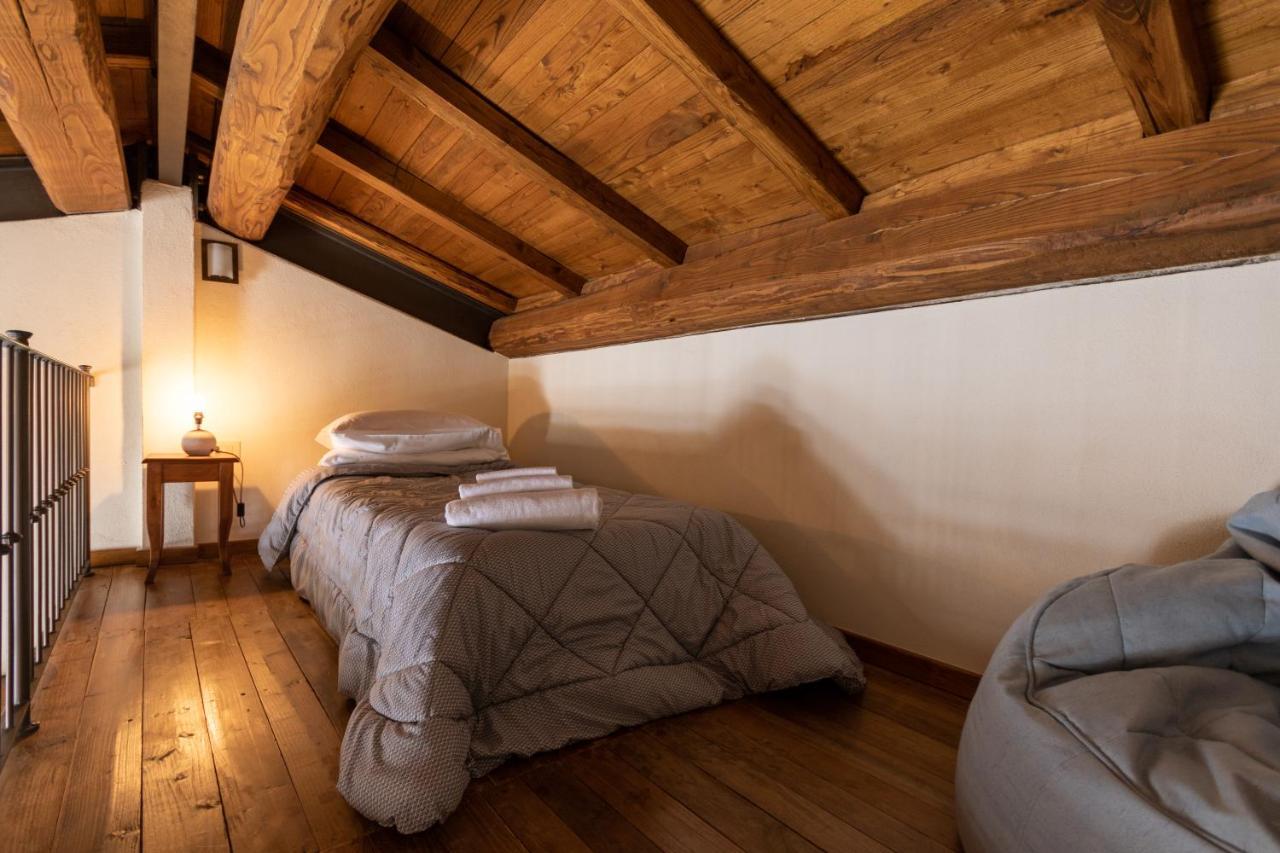 Borgotufi Albergo Diffuso Castel del Giudice Esterno foto