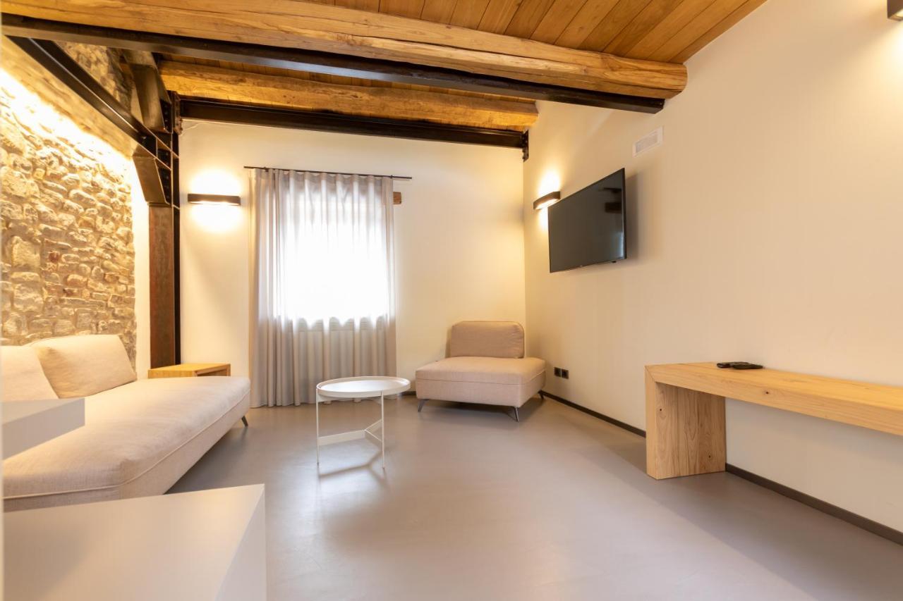 Borgotufi Albergo Diffuso Castel del Giudice Esterno foto
