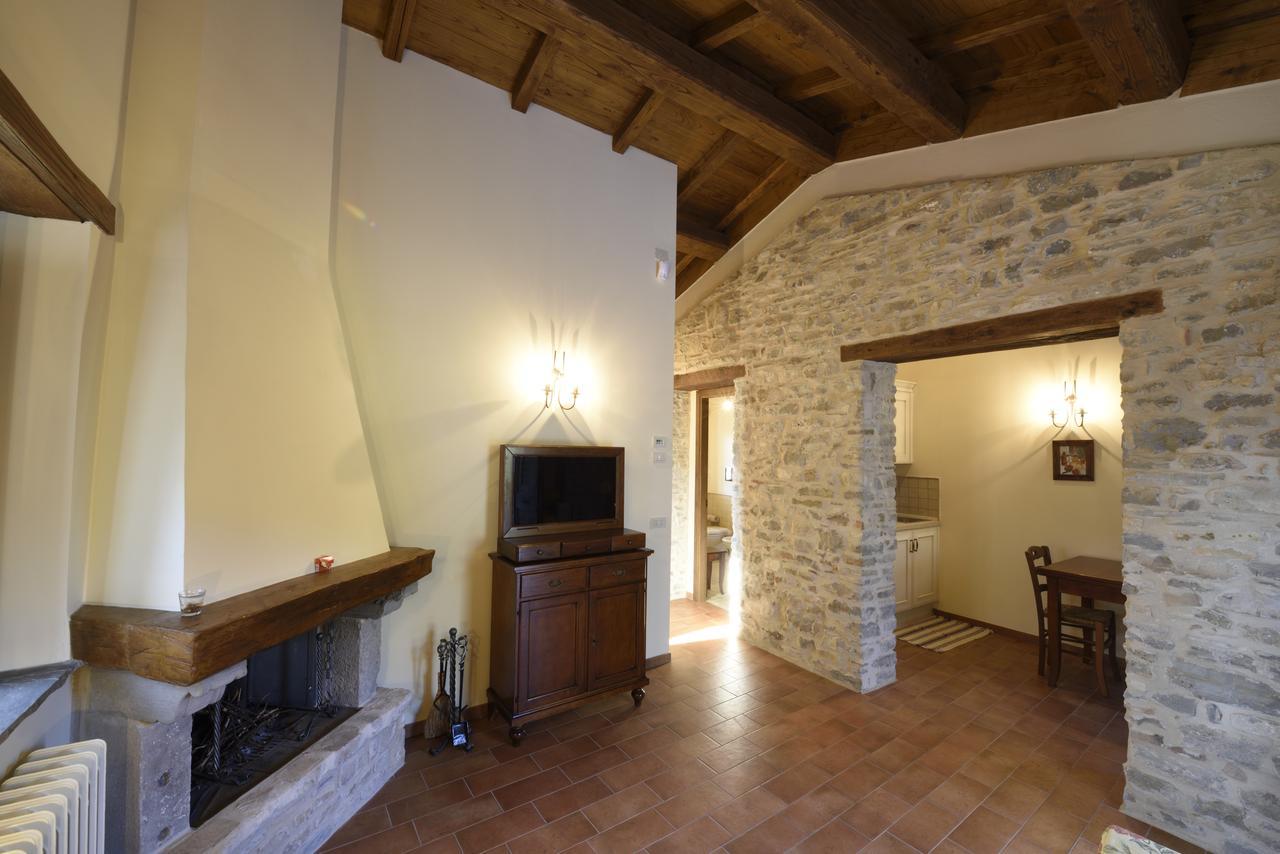 Borgotufi Albergo Diffuso Castel del Giudice Esterno foto
