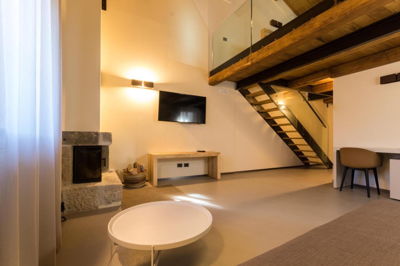 Borgotufi Albergo Diffuso Castel del Giudice Esterno foto